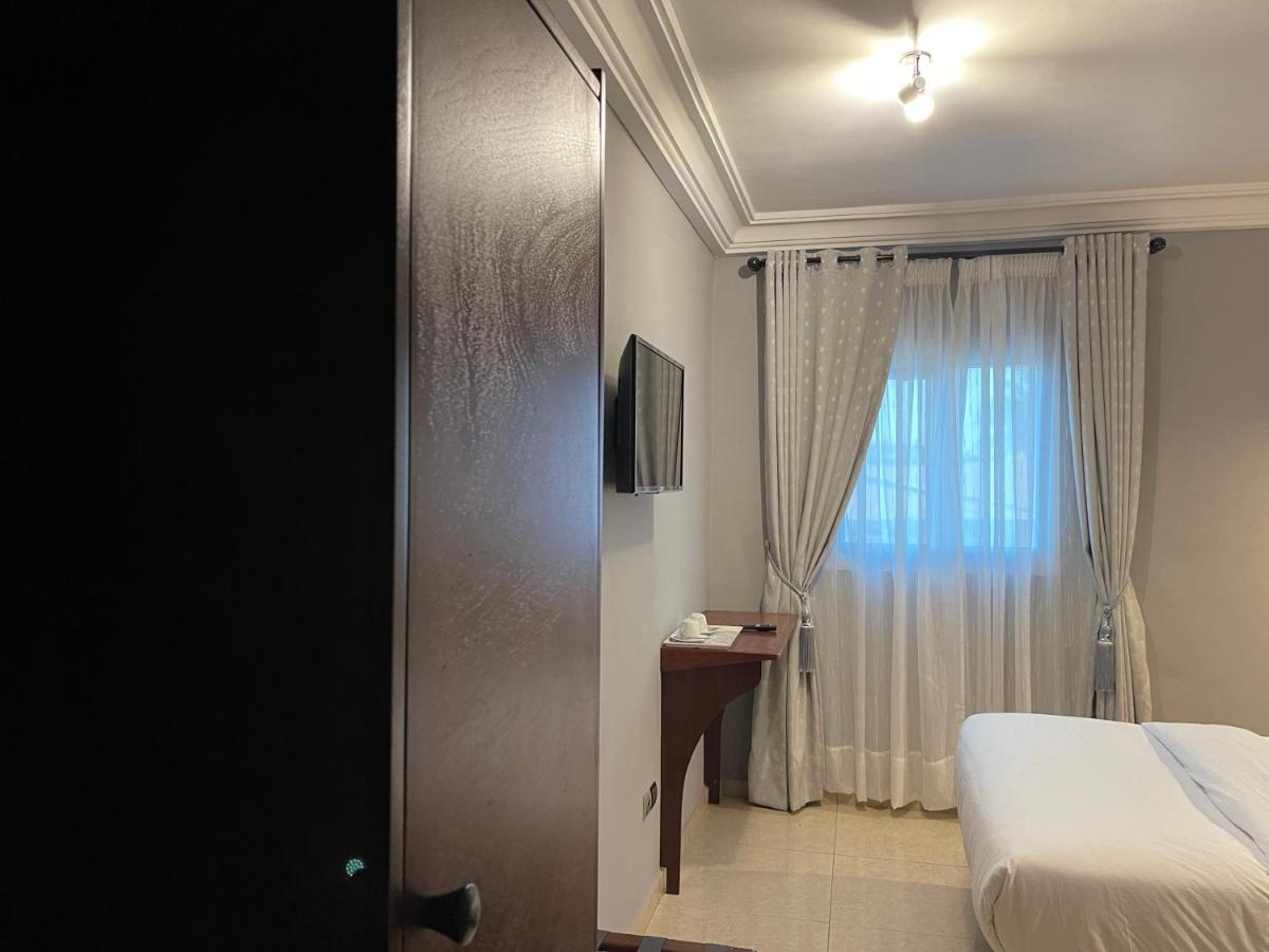 La Rochelle Hotel Yaounde Ngoại thất bức ảnh