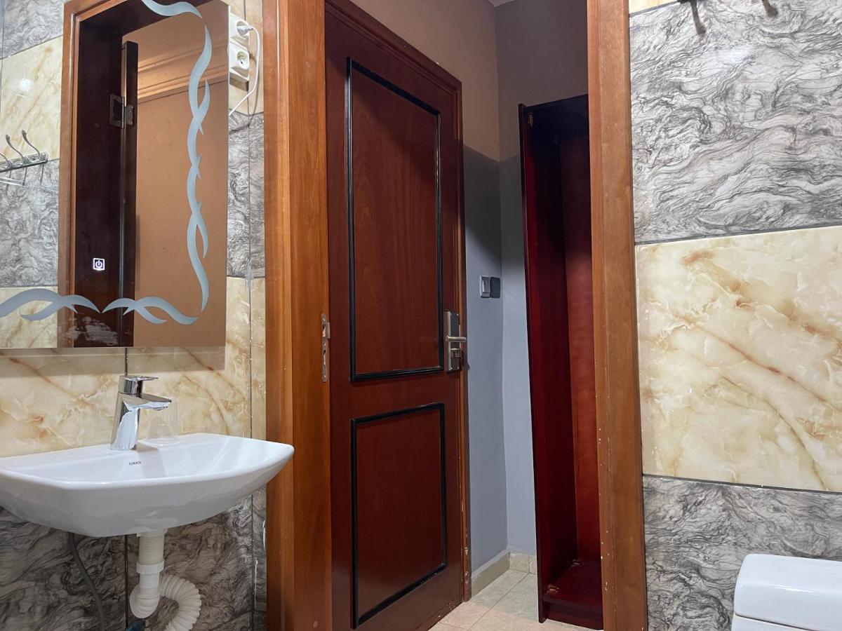 La Rochelle Hotel Yaounde Ngoại thất bức ảnh