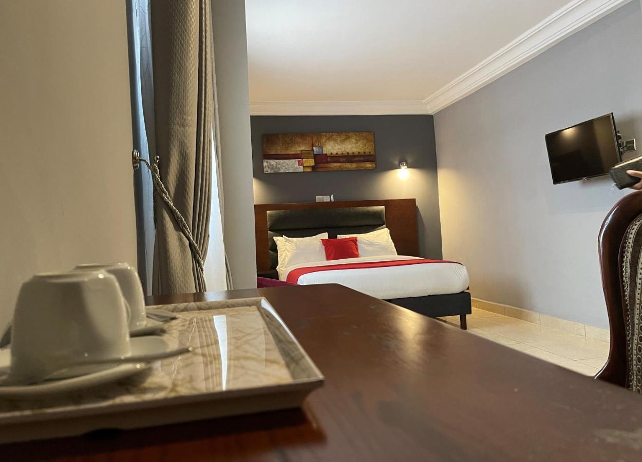 La Rochelle Hotel Yaounde Ngoại thất bức ảnh
