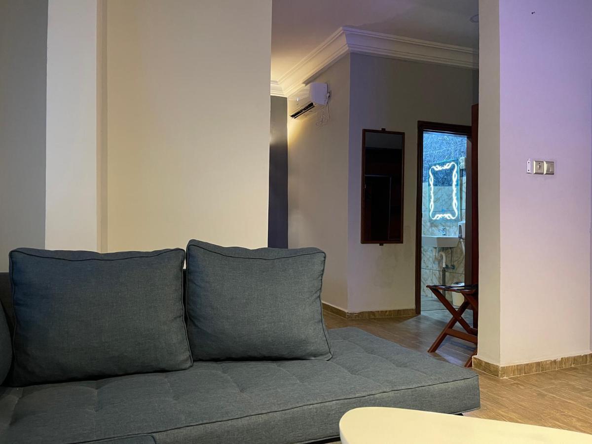 La Rochelle Hotel Yaounde Ngoại thất bức ảnh