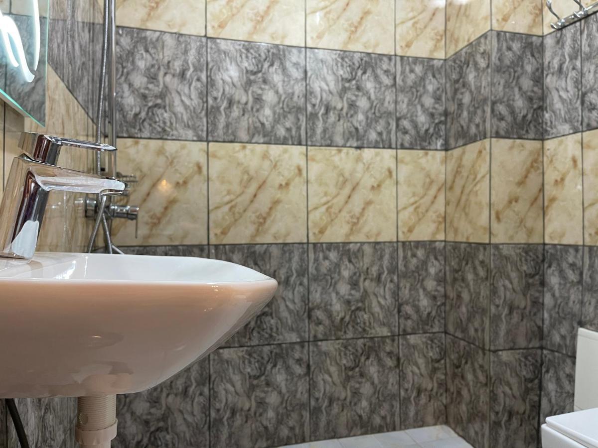 La Rochelle Hotel Yaounde Ngoại thất bức ảnh