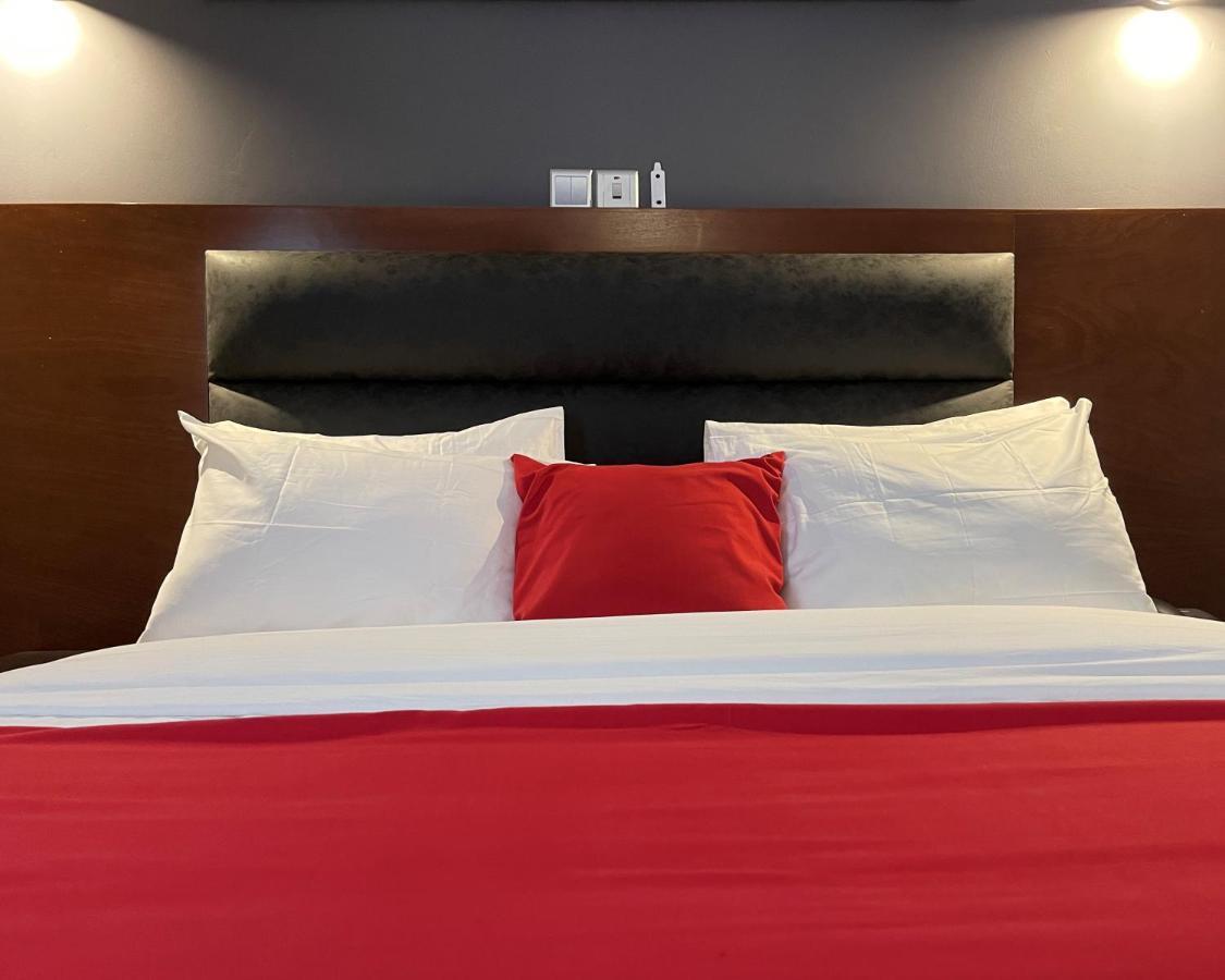 La Rochelle Hotel Yaounde Ngoại thất bức ảnh