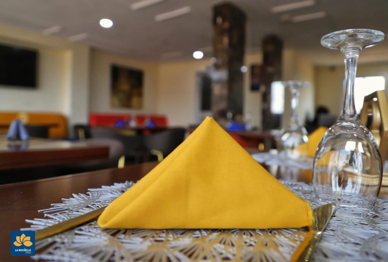 La Rochelle Hotel Yaounde Ngoại thất bức ảnh